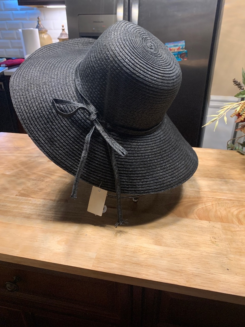 Black Beach hat